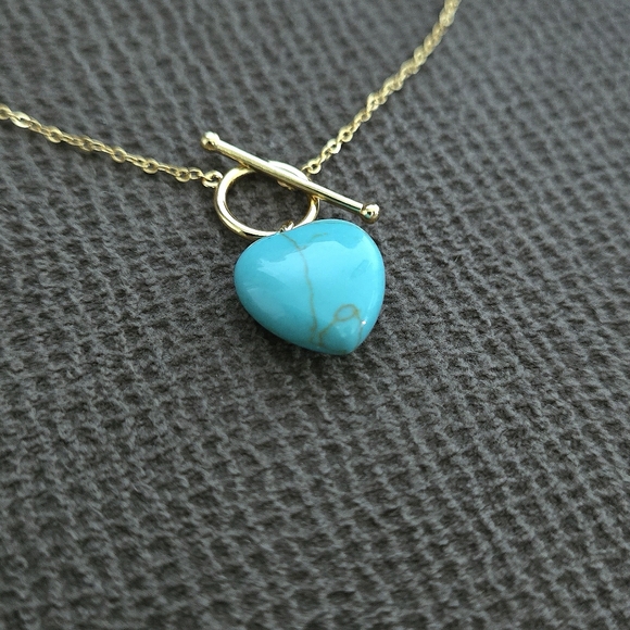 Blue Jade Heart🩵 Pendant Toggle Necklace - NWT - Picture 11 of 16